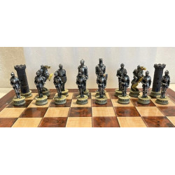 Medievil Knights Chess Set With Wooden Board