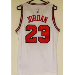 JORDAN BULLS 23 WHITE JERSEY