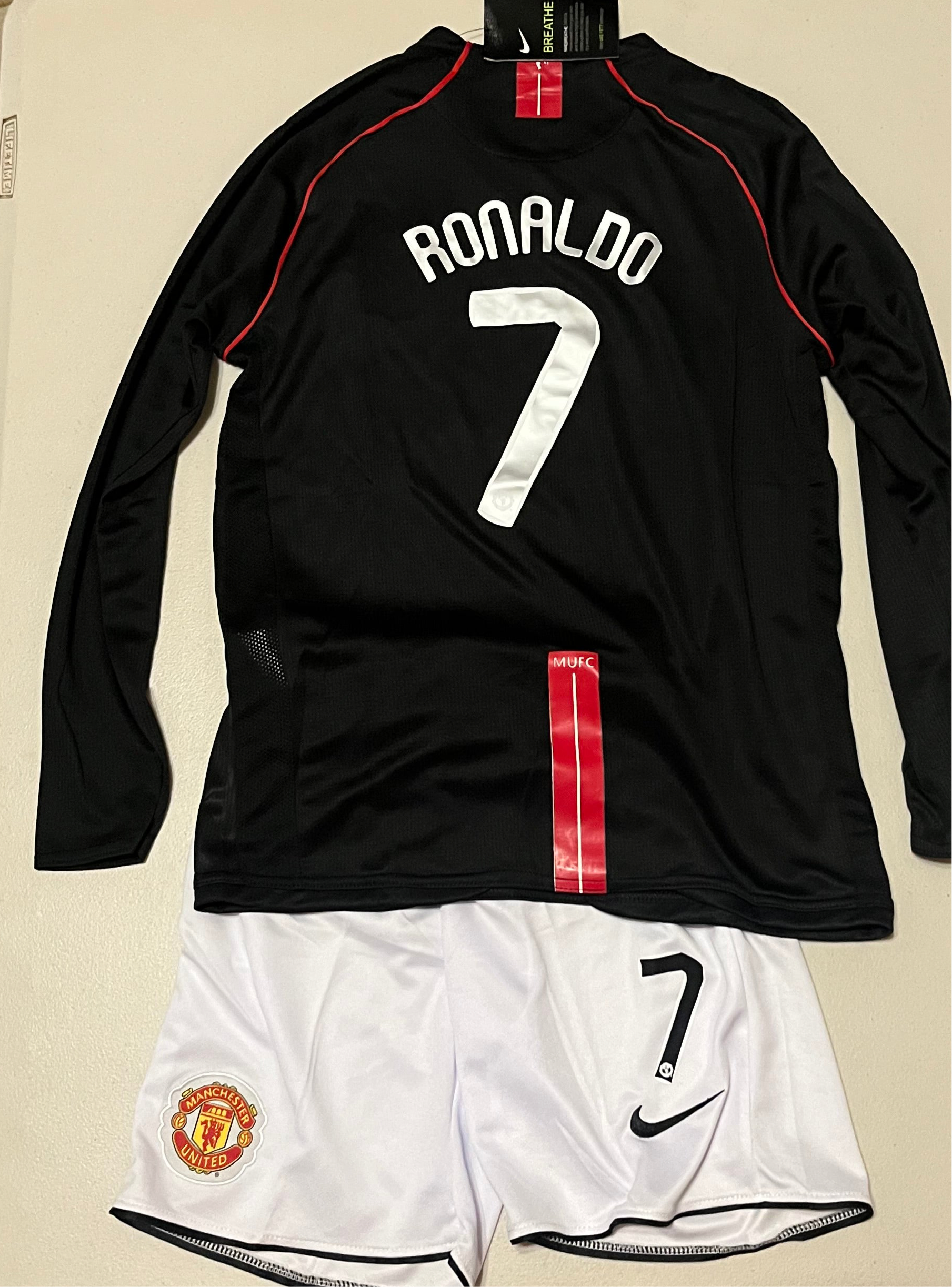 Ronaldo 07/08 Man U black away long sleeve kids set