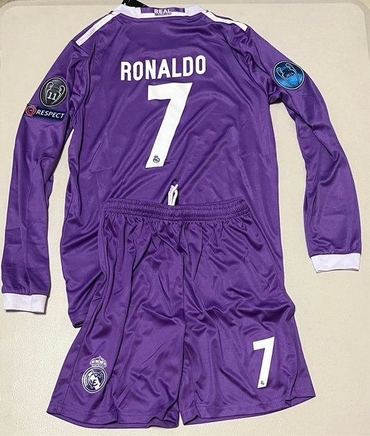 Ronaldo Real Madrid 16/17 championships league final long sleeve kids retro kids set