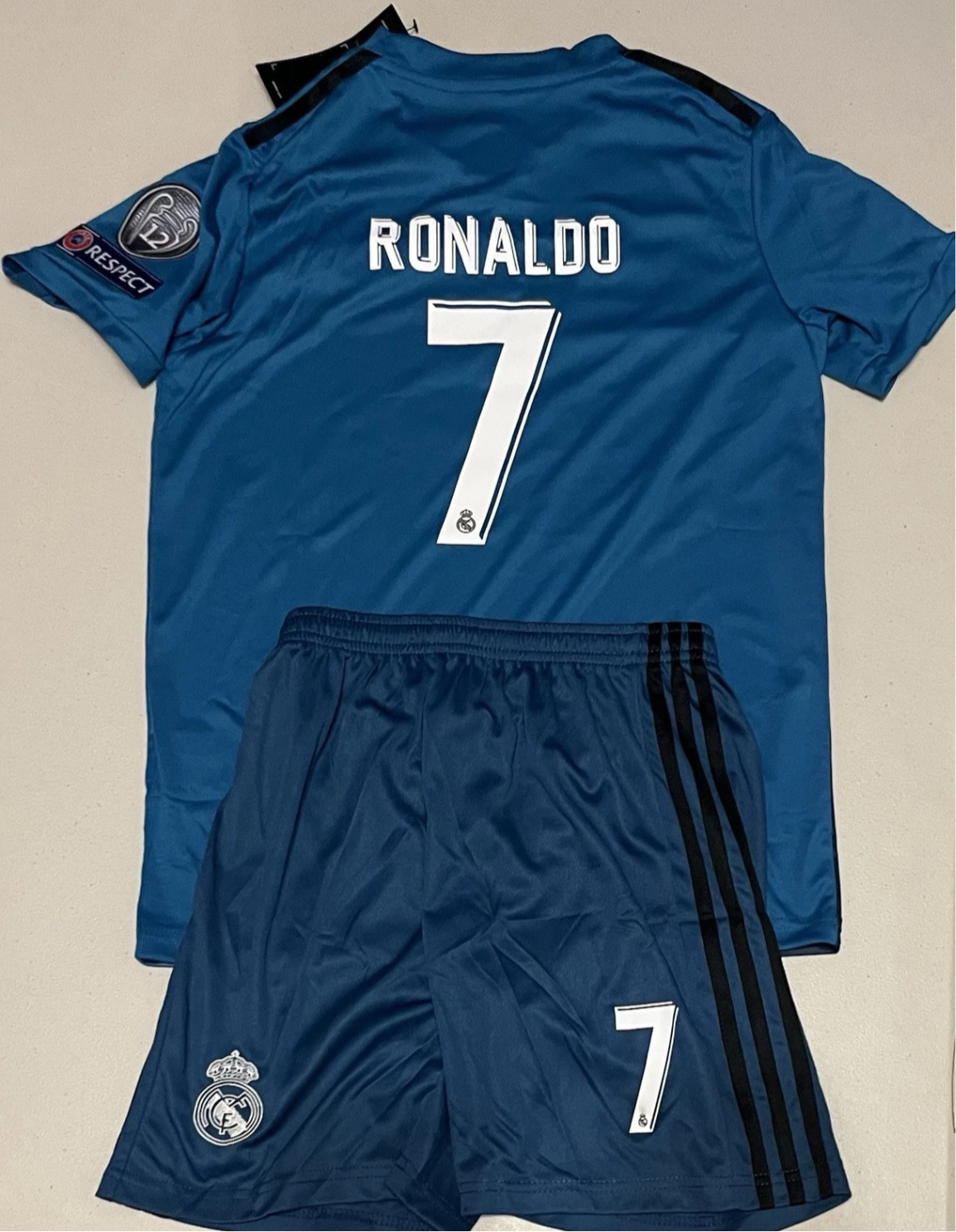 RONALDO 17/18 REAL MADRID CHAMPIONS LEAGUE FINAL KIDS SET