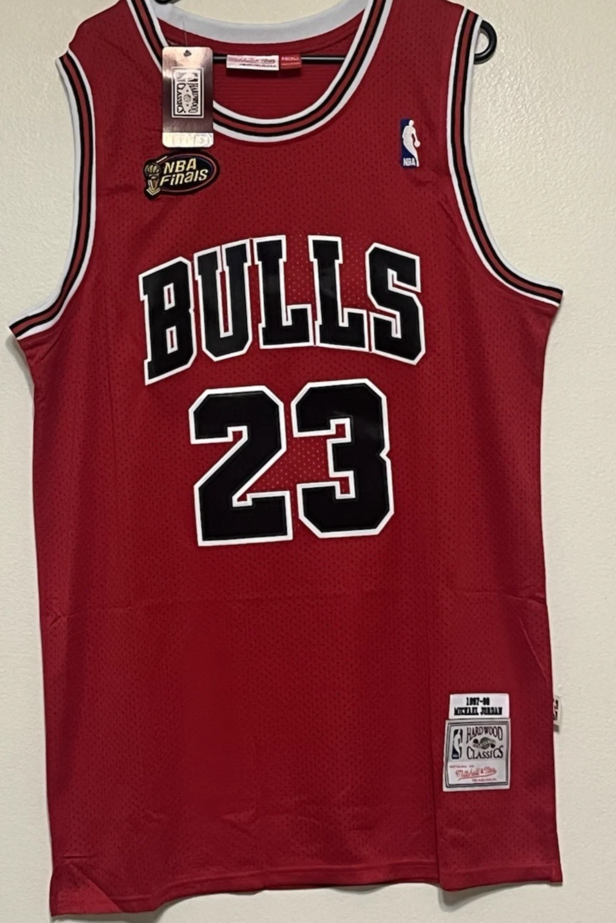 MICHAEL JORDAN BULLS 1997/98 NBA FINALS JERSEY