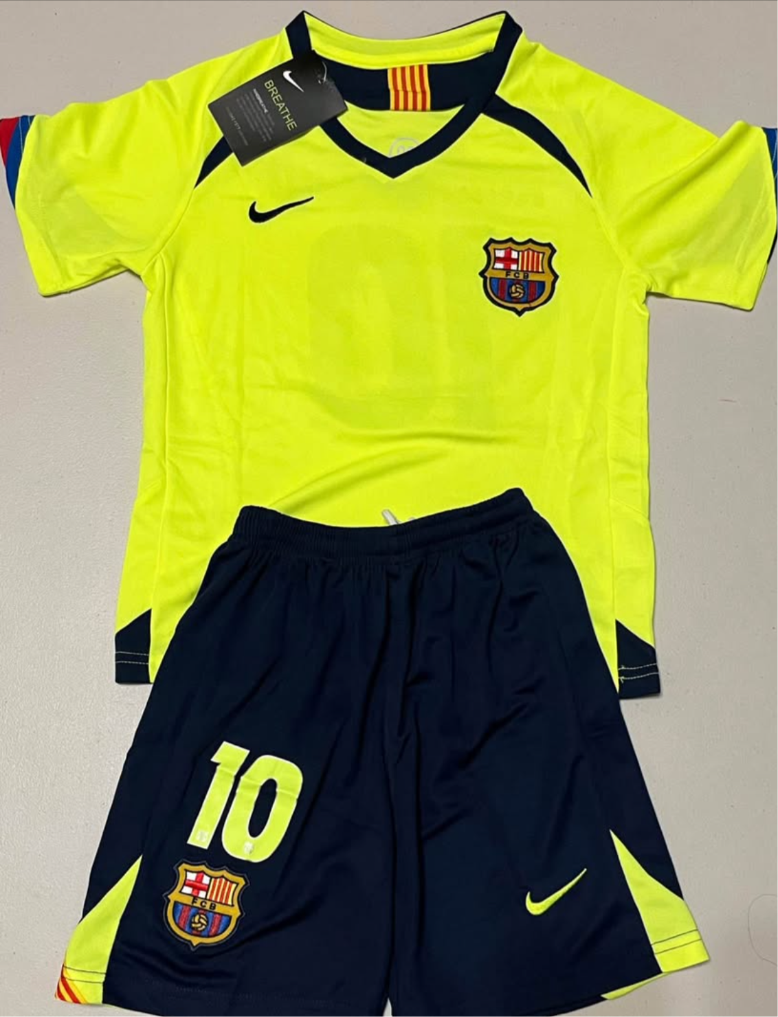 RONALDINHO BARCELONA RETRO AWAY KIDS SET