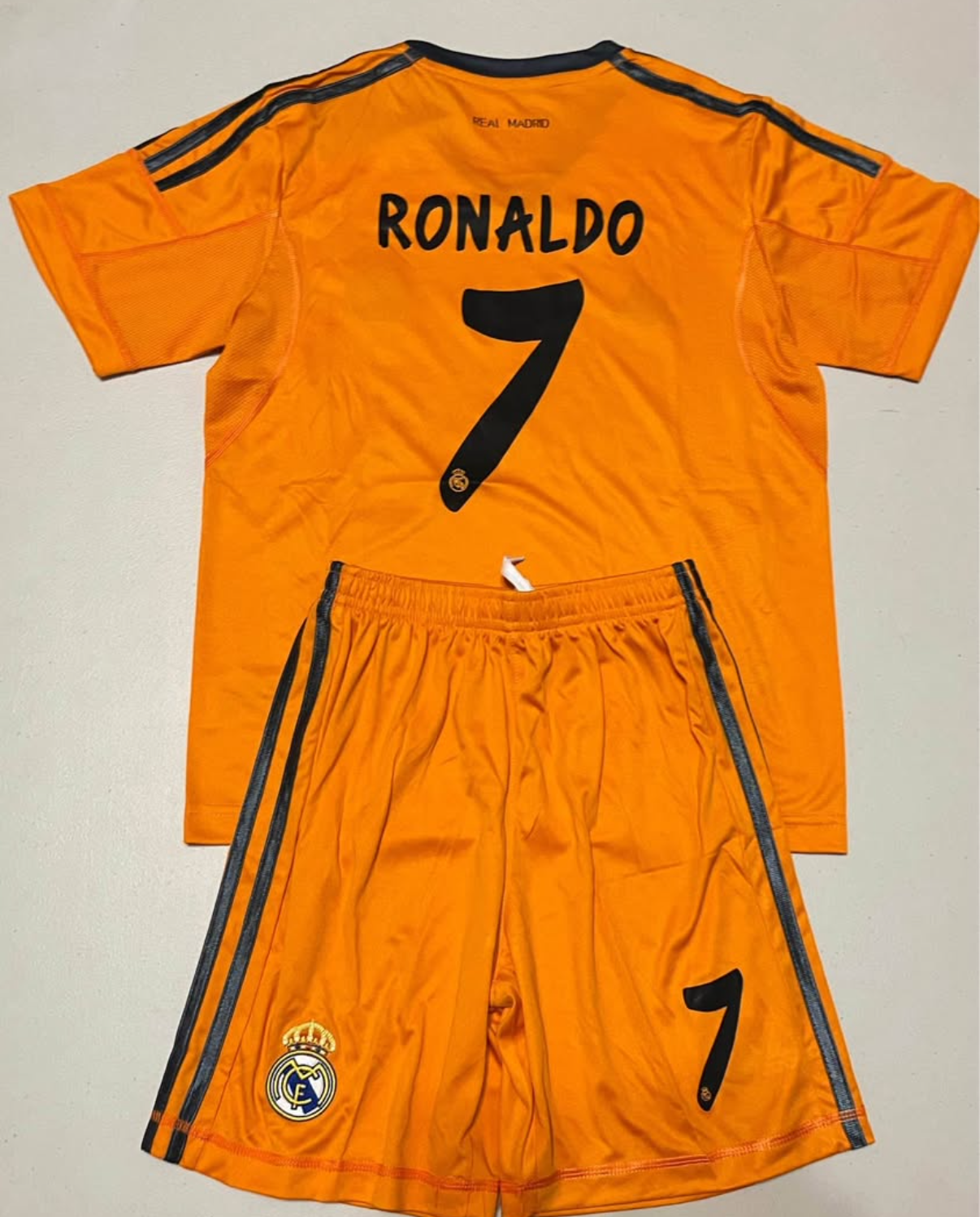 RONALDO REAL MADRID ORANGE KIDS SET
