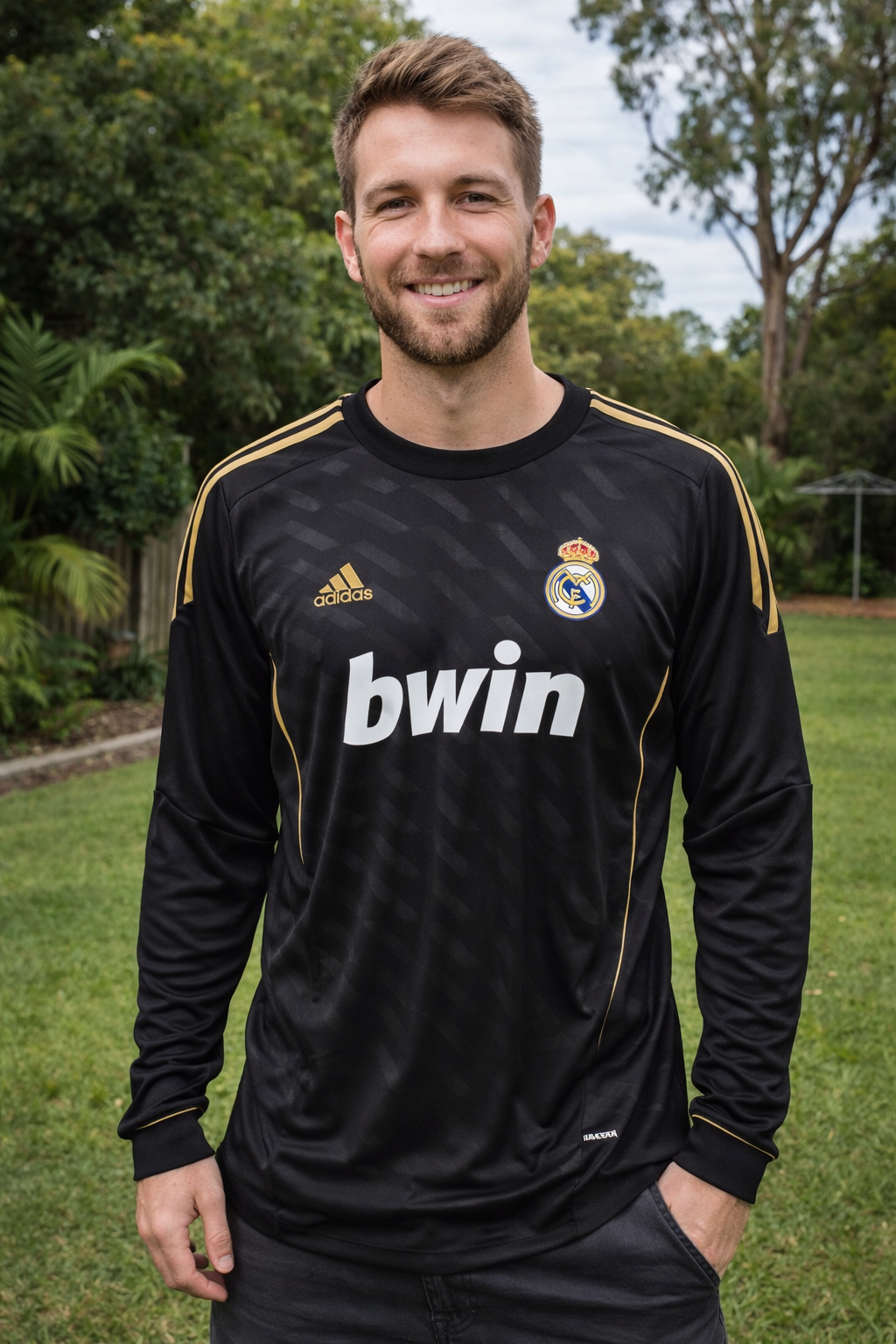 CRISTIANO RONALDO REAL MADRID BLACK AND GOLD LONG SLEEVE JERSEY