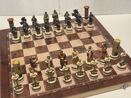 Crusaders Chess Set With Wooden Board