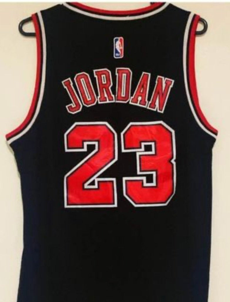 JORDAN BULLS 23 BLACK JERSEY
